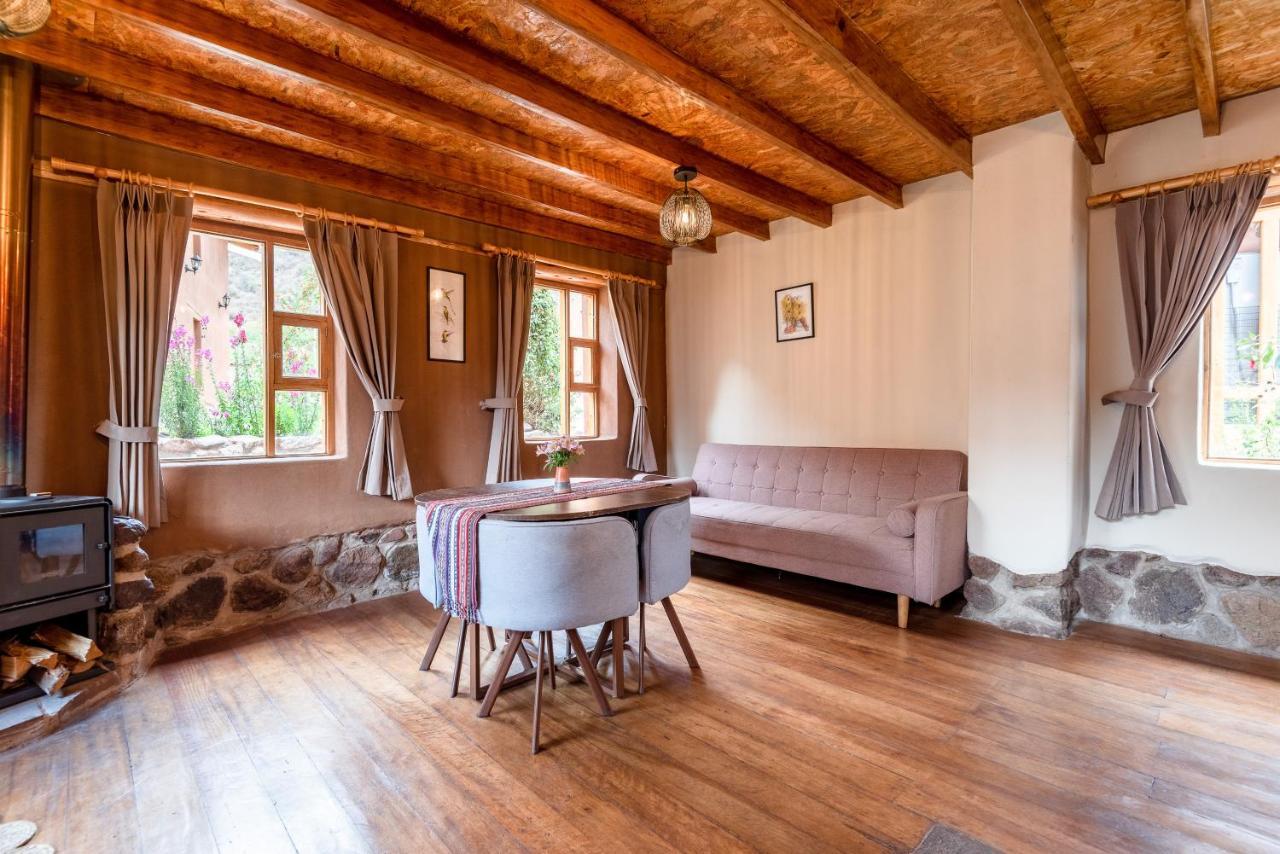 Unuwasi Hotel & Villa Calca Bagian luar foto