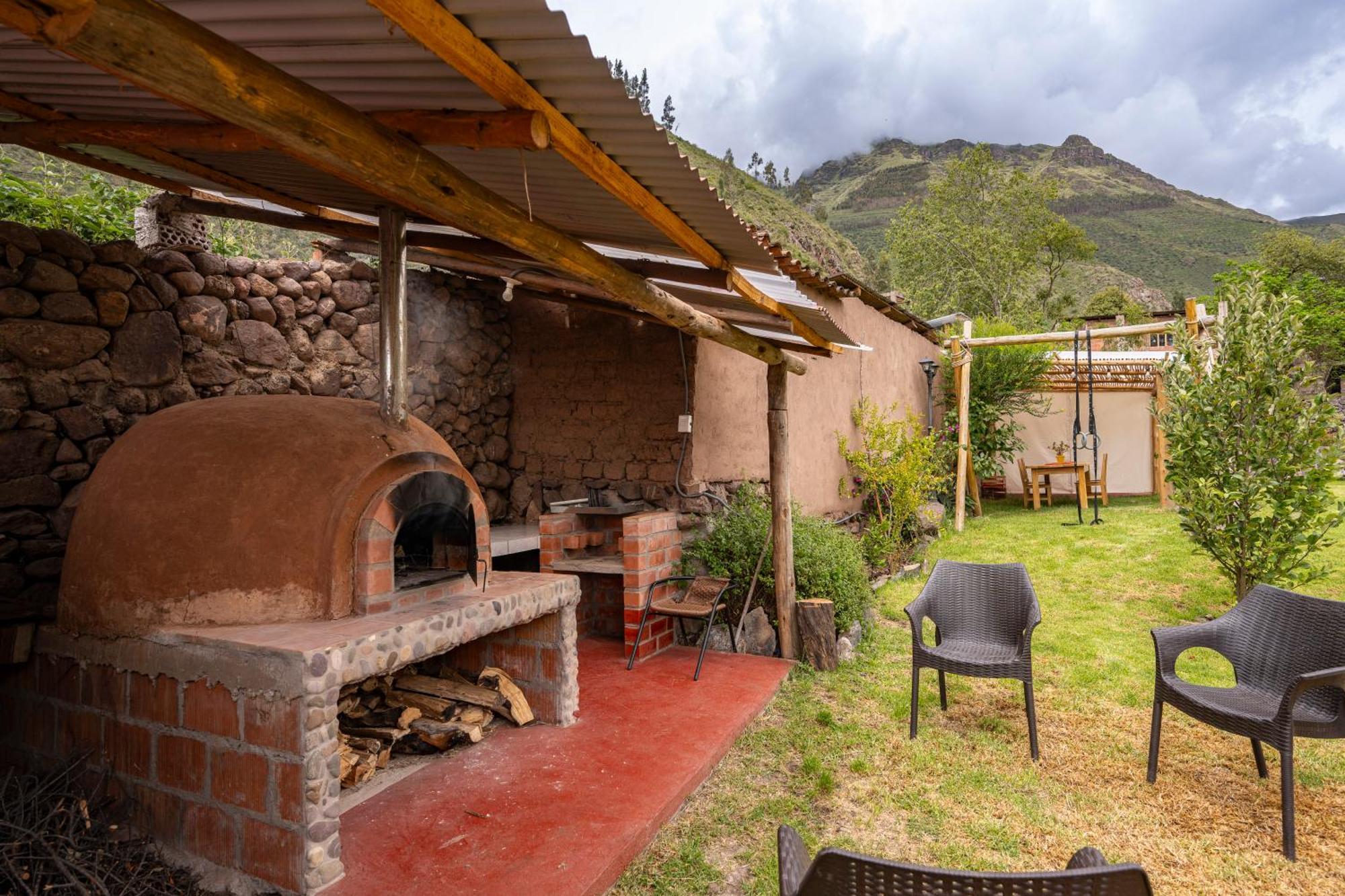Unuwasi Hotel & Villa Calca Bagian luar foto
