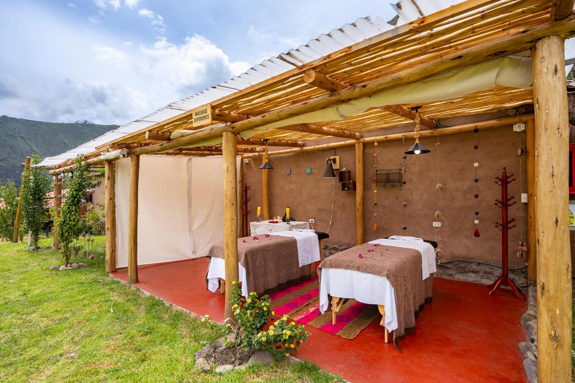 Unuwasi Hotel & Villa Calca Bagian luar foto