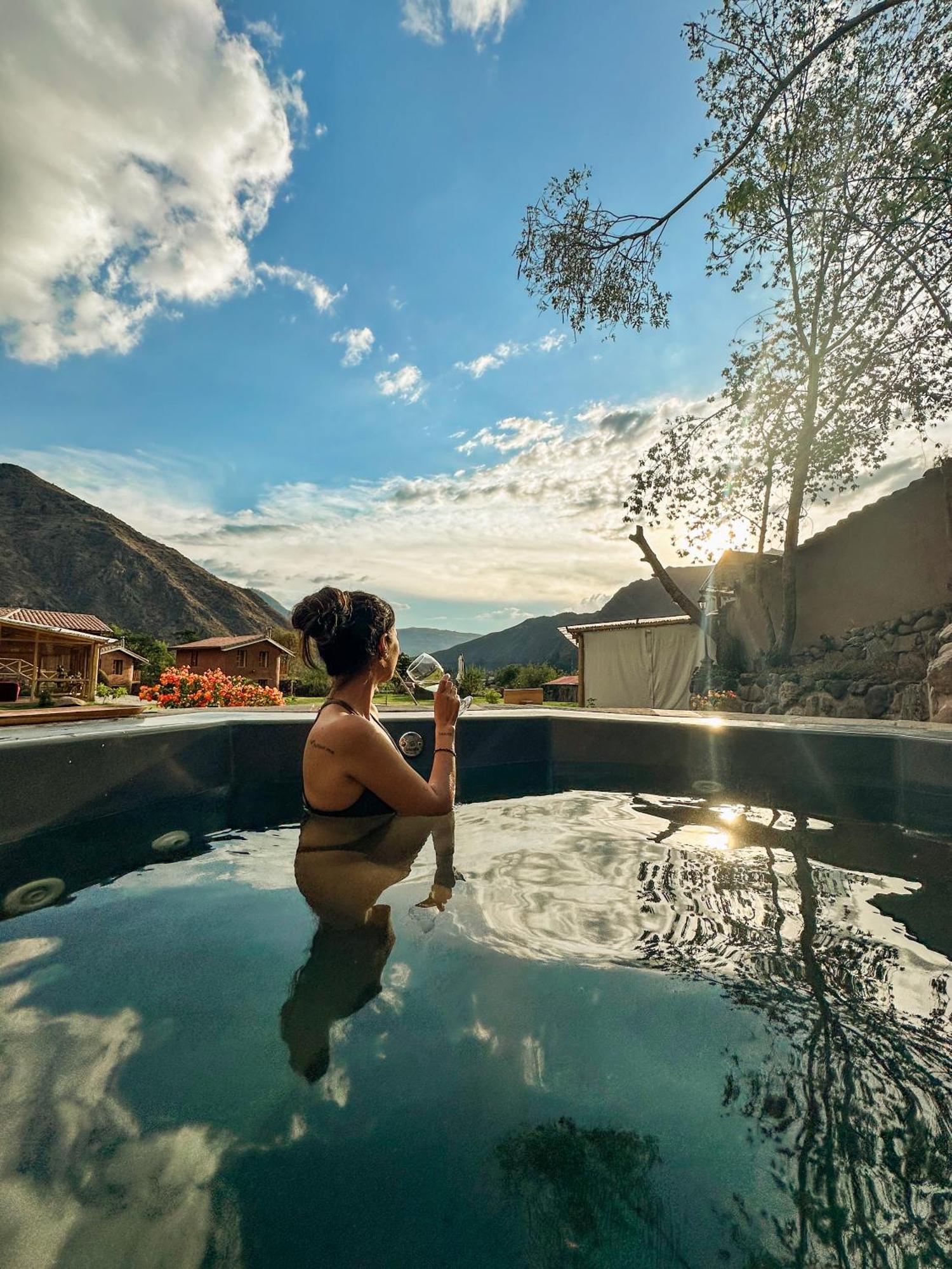 Unuwasi Hotel & Villa Calca Bagian luar foto