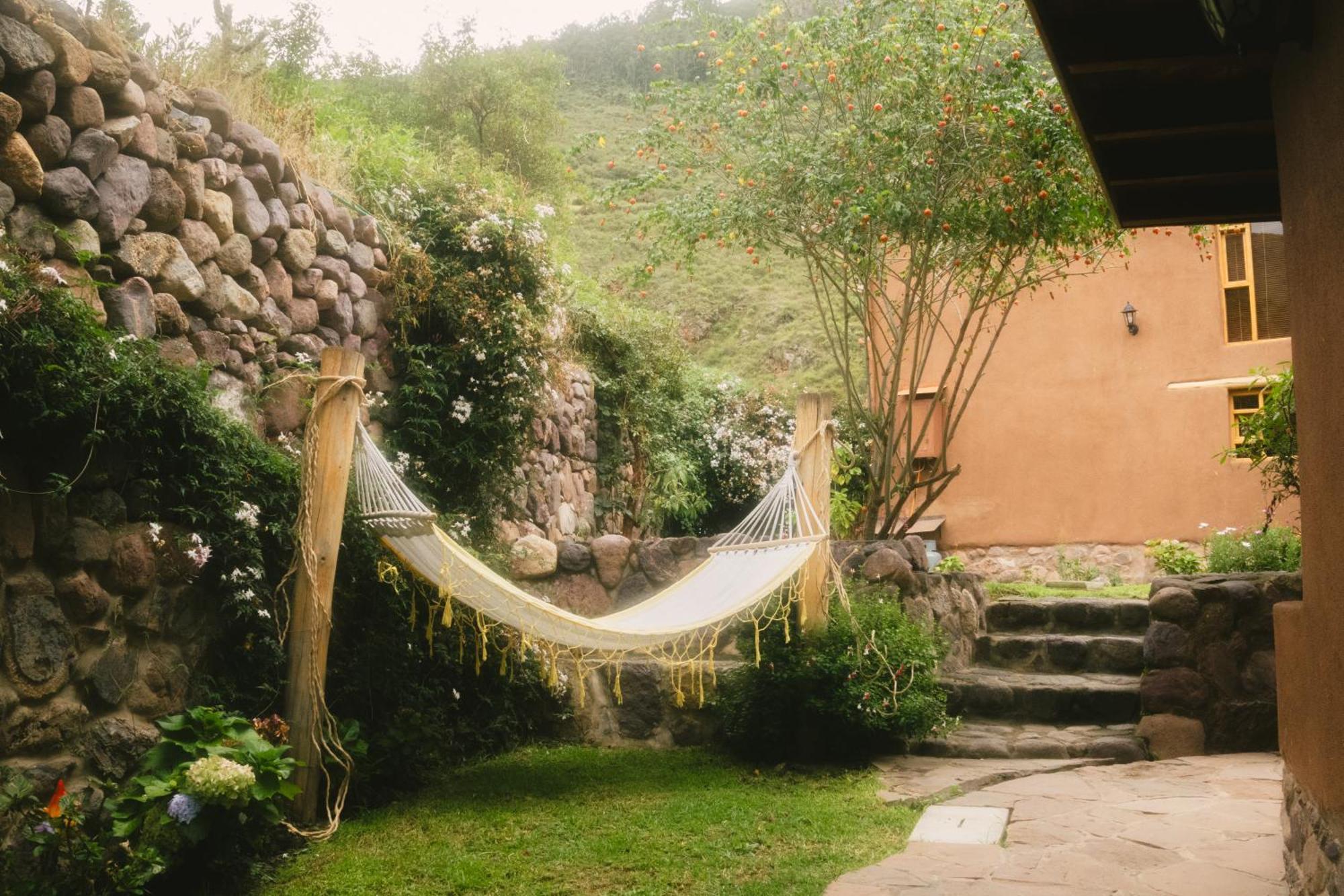 Unuwasi Hotel & Villa Calca Bagian luar foto