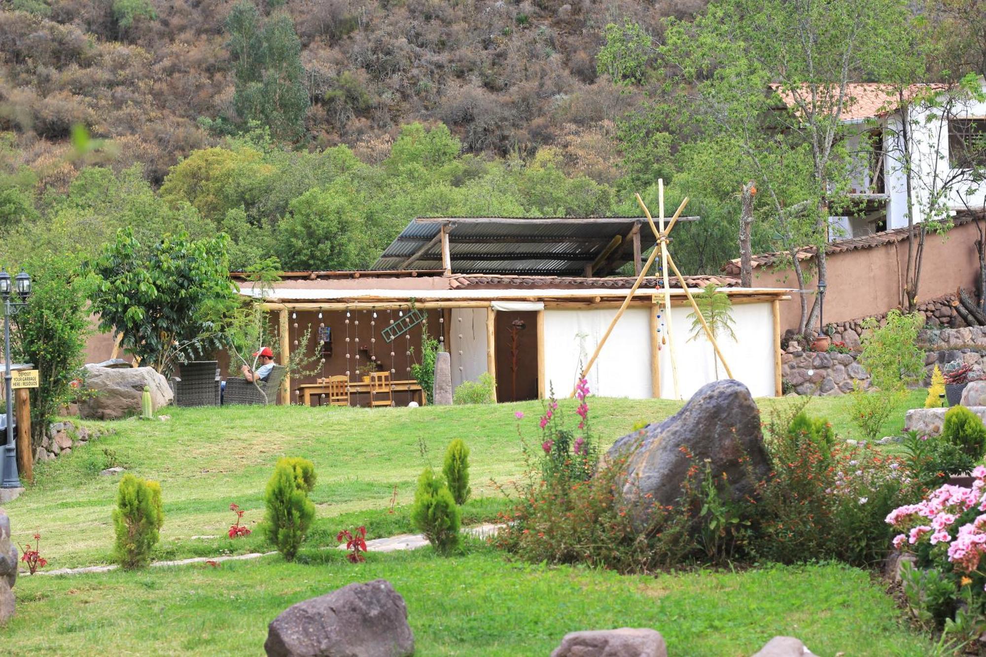 Unuwasi Hotel & Villa Calca Bagian luar foto